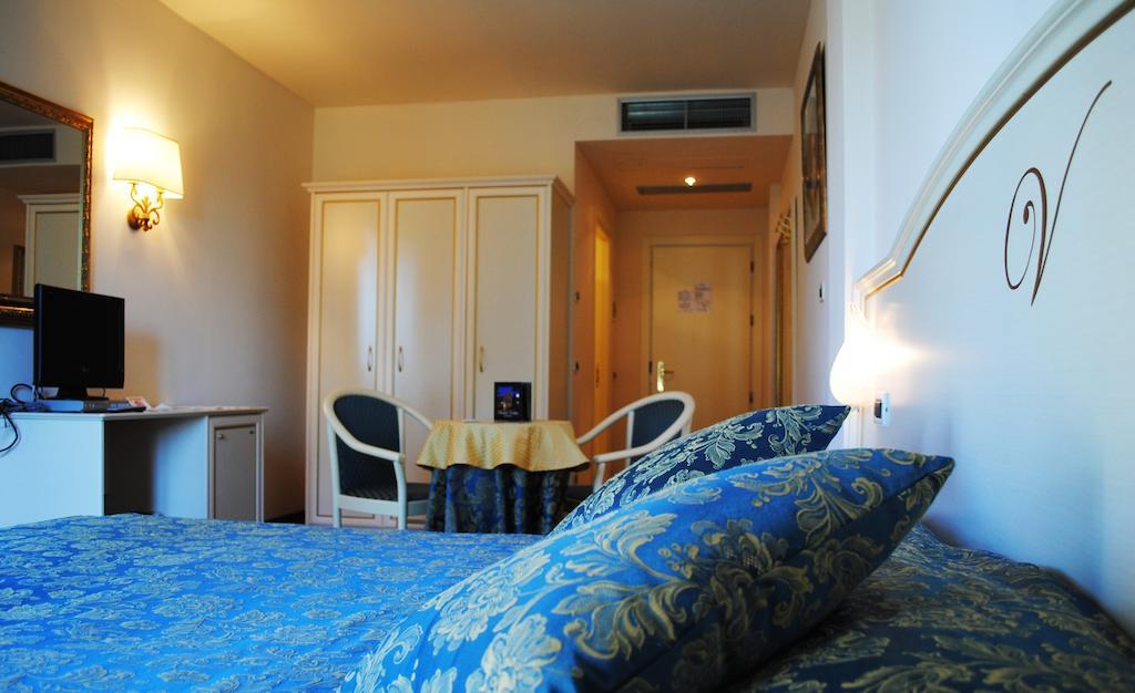 Hotel Vedute Fucecchio Extérieur photo