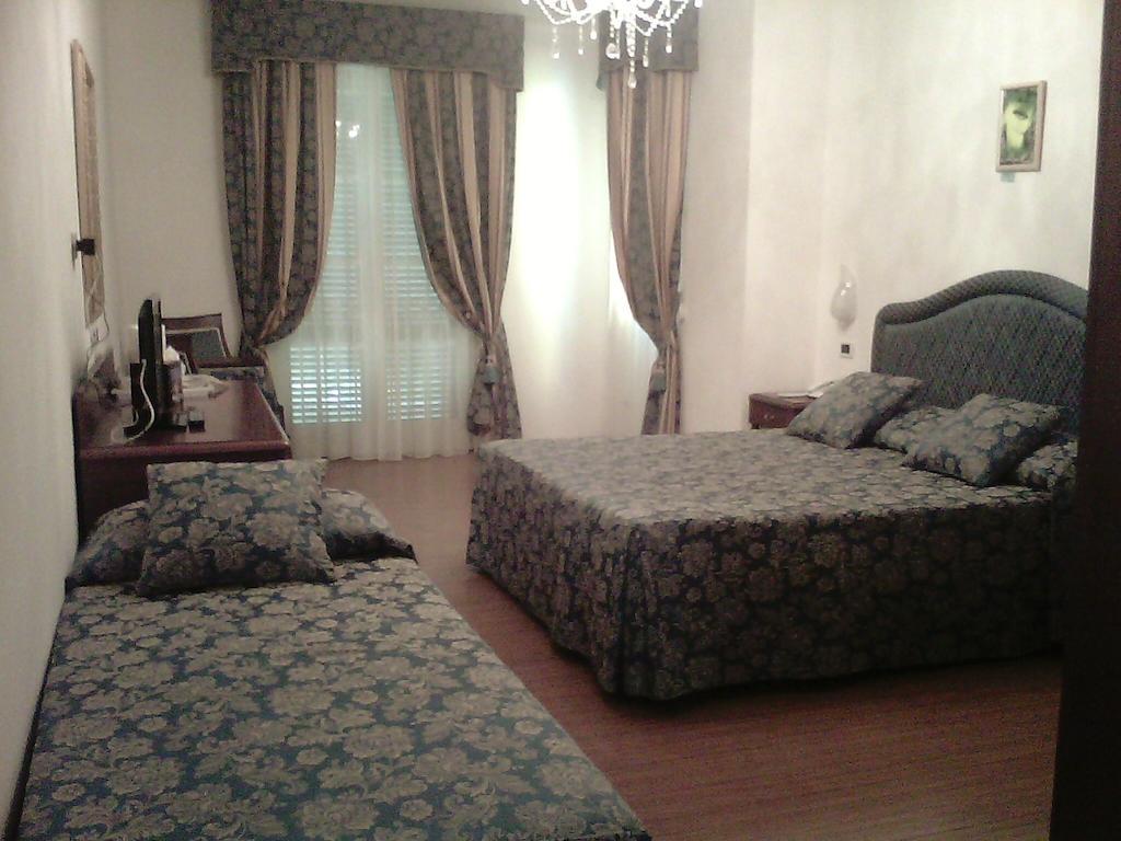 Hotel Vedute Fucecchio Extérieur photo